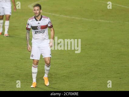 Salvador, Brasilien. September 2020. Léo Pereira, Flamengo-Spieler, während Bahia und Flamengo, an diesem Mittwoch (02), in einem Spiel gültig für die 7. Runde der brasilianischen Meisterschaft 2020, ein Spiel im Pituaçu-Stadion, in Salvador, Bahia, Brasilien statt. Quelle: Tiago Caldas/FotoArena/Alamy Live News Stockfoto