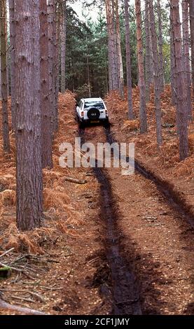 1999 Vauxhall Frontera LWB 4x4 an der Offroad Driving School UK. Stockfoto