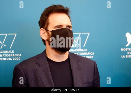 Venedig, Italien. 2. Sep, 2020. Bei der Fotoausstellung der Jury auf der Biennale di Venezia 2020/77. Internationales Filmfestival Venedig im Palazzo del Casino. Venice, 02.09.2020 Quelle: dpa/Alamy Live News Stockfoto