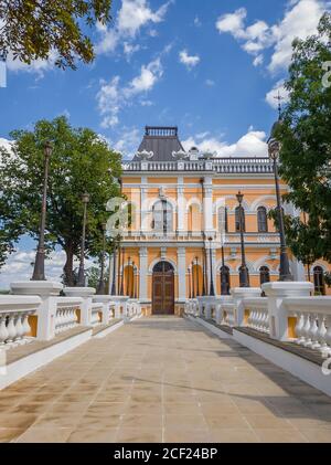 Manuc bei Mansion, ein architektonischer, kultureller und historischer Komplex mit Museum, Weingut und anderen Gebäuden in Hincesti Stadt, Moldawien. Manuc Stockfoto