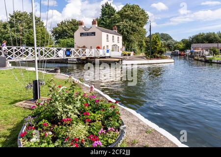 Junction Bridge House bei Saul Junction, der Kreuzungspunkt von Gloucester und Sharpness Canal mit dem Stroudwater Canal bei Saul, Gloucestershire UK Stockfoto