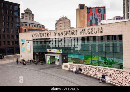 Großbritannien, England, Coventry, Hales Street, Millennium Place, Transport Museum Gebäude Stockfoto