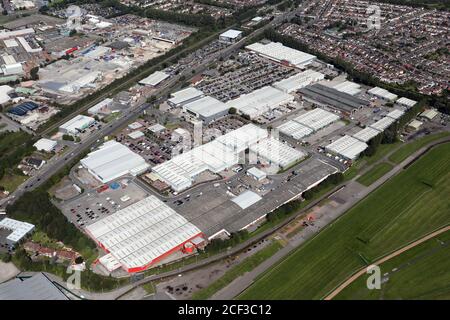 Luftaufnahme des Aintree Racecourse Retail & Business Park, Stockfoto