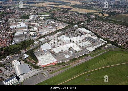 Luftaufnahme des Aintree Racecourse Retail & Business Park, Stockfoto