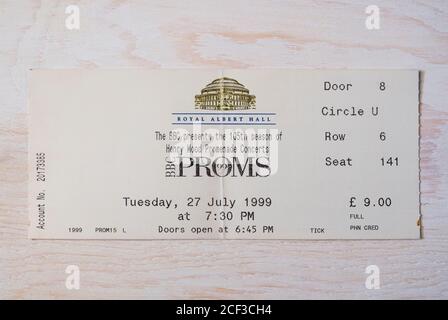 Ein Konzertticket Stub für Sitzplätze im Kreis für die Henry Wood Promenade Konzerte, BBC Proms am Dienstag 27. Juli 1999 in der Royal Albert Hall in L Stockfoto