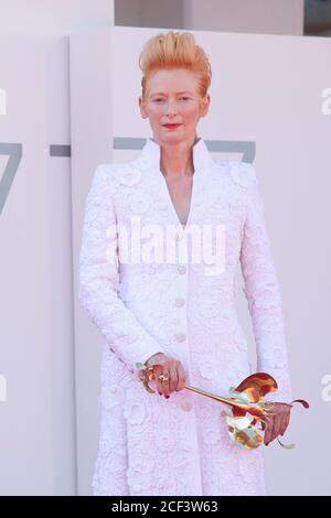 Venedig, Italien. September 2020. Tilda Swinton, 77. Filmfestival Venedig in Venedig, Italien am 03. September 2020. Foto von Ron Crusow/imageSPACE Credit: Imagespace/Alamy Live News Stockfoto