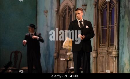 Bayreuth, Deutschland. September 2020. Schauspieler Petr Nekoranec als 'Asprando'. Die "Bayreuther Barockoper" im Markgräflichen Opernhaus eröffnet mit einer Neuproduktion des Stücks "Carlo il Calvo" des Komponisten "Nicola Antonio Porpora". Vom 03.09. Bis 13.09 finden in Bayreuth die Bayreuther Barockoper-Festspiele statt. Quelle: Nicolas Armer/dpa/Alamy Live News Stockfoto