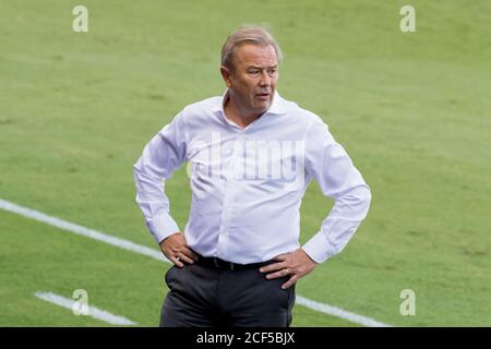 Houston, Texas, USA. September 2020. Minnesota United Trainer Adrian Heath vor dem Spiel gegen den Houston Dynamo im BBVA Stadium in Houston, Texas. Maria Lysaker/CSM/Alamy Live News Stockfoto