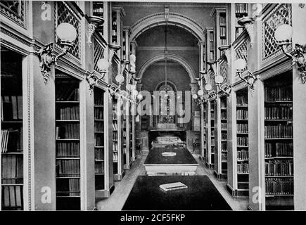 . Metallische Bücherstapel und Möbel für Bibliotheken; metallische Akteneinlagen und Möbel für Gewölbe und Büros. Millicent Memorial Library, Fairhaven, Mass. Charles Brigham, Architekt. 24. Stockfoto