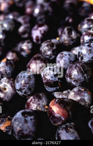 Straßenmarkt mit frischem Obst und Gemüse Stockfoto