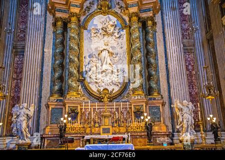 Altar des hl. Luogo Gonzaga in der Kirche Sant Ignazio Di Loyola in Rom Italien Stockfoto