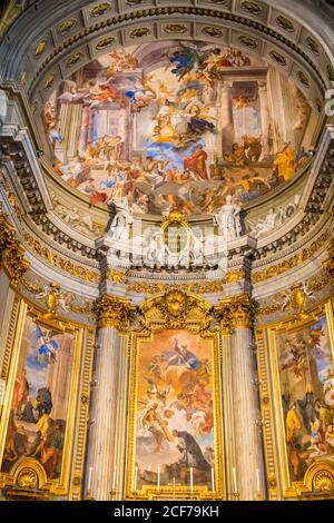 Das Innere der Chiesa di Sant Ignazio Di Loyola in Rom Italien Stockfoto