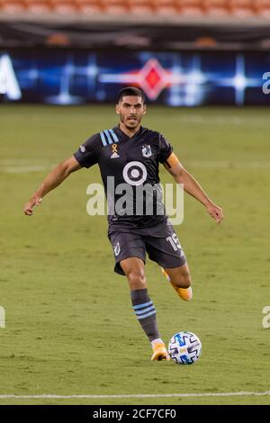 Houston, Texas, USA. September 2020. Minnesota United Verteidiger Michael Boxall (15) dribbelt den Ball gegen den Houston Dynamo im BBVA Stadium in Houston, Texas. Maria Lysaker/CSM/Alamy Live News Stockfoto