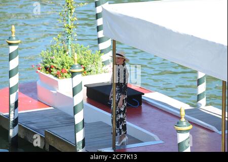 3. September 2020, Venezia, Lazio, ITALIA: 02/09/2020 Venedig, 77. Internationales Filmfestival Venedig, in Bild: Lottie Moss, Schwester von Kate Moss (Bild: © Fabio Sasso/ZUMA Wire) Stockfoto