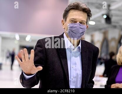 Berlin, Deutschland. September 2020. Rolf Mützenich, Vorsitzender der SPD-Bundestagsfraktion, kommt zur geschlossenen Sitzung der SPD-Bundestagsfraktion. Quelle: Britta Pedersen/dpa-Zentralbild/dpa/Alamy Live News Stockfoto