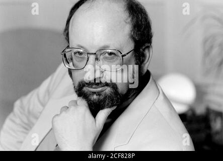 Geoff Woolf Generalsekretär der NATFKE National Association for Teachers in further and higher Education, 27 Brittania Street, London, EC1. 09 Dezember 1992. Foto: Neil Turner Stockfoto