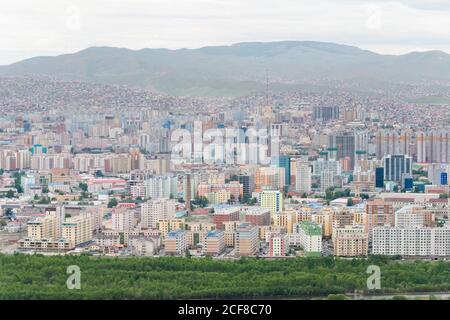 ULAANBAATAR, MONGOLEI - Ulaanbaatar Stadt. Ulaanbaatar ist die Hauptstadt und größte Stadt der Mongolei. Stockfoto