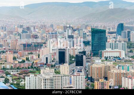 ULAANBAATAR, MONGOLEI - Ulaanbaatar Stadt. Ulaanbaatar ist die Hauptstadt und größte Stadt der Mongolei. Stockfoto