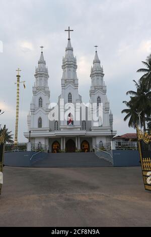 Annahme Forane Kirche Fassade, Sultan Bathery, Kerala, Indien Stockfoto