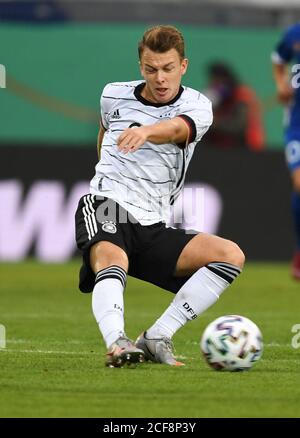 Wiesbaden, Deutschland. September 2020. Fußball, U21 Männer: Europameisterschaft Qualifikation, Deutschland - Moldawien, 1. Runde, Gruppe 9, 9. Spieltag in der Brita-Arena. Dennis Geiger in Aktion. Kredit: Arne Dedert/dpa/Alamy Live Nachrichten Stockfoto