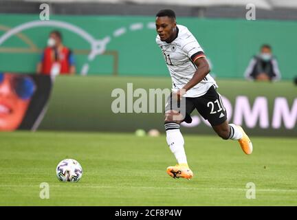 Wiesbaden, Deutschland. September 2020. Fußball, U21 Männer: Europameisterschaft Qualifikation, Deutschland - Moldawien, 1. Runde, Gruppe 9, 9. Spieltag in der Brita-Arena. Deutschlands Ridle Baku in Aktion. Kredit: Arne Dedert/dpa/Alamy Live Nachrichten Stockfoto