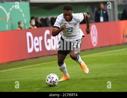 Wiesbaden, Deutschland. September 2020. Fußball, U21 Männer: Europameisterschaft Qualifikation, Deutschland - Moldawien, 1. Runde, Gruppe 9, 9. Spieltag in der Brita-Arena. Deutschlands Ridle Baku in Aktion. Kredit: Arne Dedert/dpa/Alamy Live Nachrichten Stockfoto