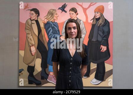 London, Großbritannien. September 2020. Ania Hobson (mit 'The Meet Up') bei der Vorschau ihrer neuen Ausstellung in Hampsteads Catto Gallery. In ihrer Debut-Einzelausstellung in London zeigt die ehemalige Gewinnerin des BP Portrait Young Artist Awards ihre neuesten Bilder, die vom 5. Bis 23. September moderne Frauen feiern. Kredit: Stephen Chung / Alamy Live Nachrichten Stockfoto