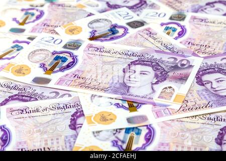 Verstreute neue 20 Pfund Polymer-Noten mit britischen Monarch Queen Elisabeth II Stockfoto