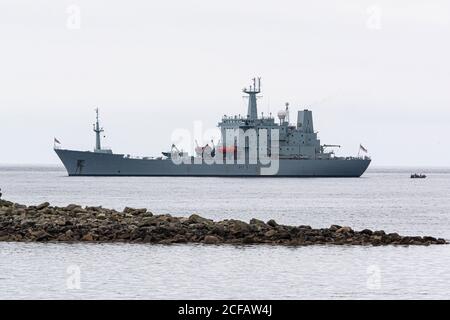 Ozeanbegutachter HMS Scott vor der Küste von St Mary's, Isles of Scilly Stockfoto