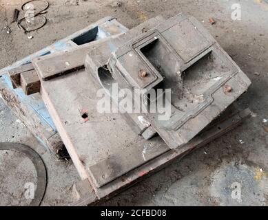 Verlassene Rohrform gegossen Stockfoto