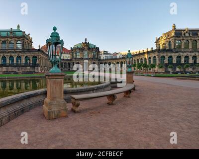 Zwinger, Kronentor Dresden, Porzellansammlung, Sophienstraße, Ostra-Allee, Theaterplatz, Dresden (Drježdźany, Drežďany) Landeshauptstadt Dresden, Frei Stockfoto