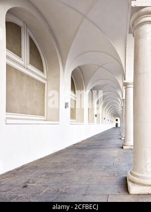 Dresdner Stallhof, Stallhof, Augustusstraße, Dresden (Drježdźany, Drežďany) Landeshauptstadt Dresden, Freistaat Sachsen, Deutschland, Elbtal, Stockfoto