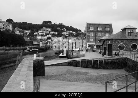 Blick auf den inneren Hafen von Looe Stockfoto