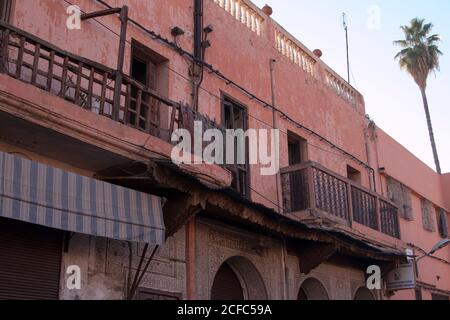 Medina von Marrakesch 'rote Stadt' mit speziellen Riads und Gebäuden, Mellah Stockfoto