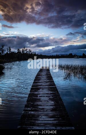 Abendstimmung und Promenade am Brunner See, Südinsel Neuseeland Stockfoto