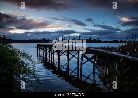 Abendstimmung und Promenade am Brunner See, Südinsel Neuseeland Stockfoto