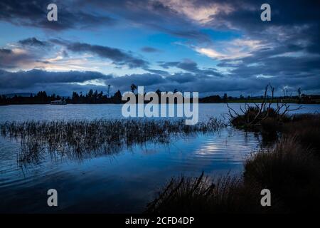 Abendstimmung und Promenade am Brunner See, Südinsel Neuseeland Stockfoto