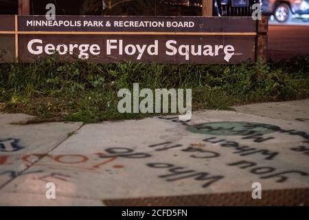 Minneapolis, MN, USA. September 2020. Eine allgemeine Ansicht des George Floyd Gedächtnisses und der umgebenden Gegend, in der George Floyd nahe 38. Straße und Chicago Allee am 4. September 2020 in Minneapolis, Minnesota getötet wurde. ( Credit: Chris Tuite/Image Space/Media Punch)/Alamy Live News Stockfoto