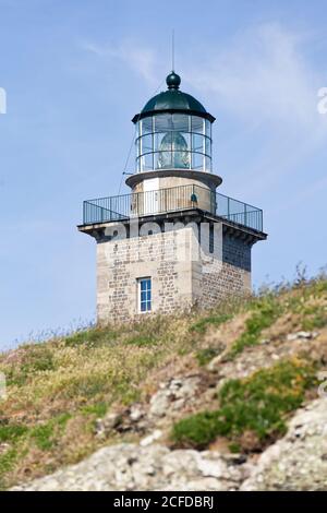 Der Leuchtturm am Cap de Carteret bei Barneville-Carteret an der Cote des Iles, Frankreich, Normandie Stockfoto