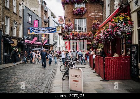 Dublins berühmter Temple Bar Pub im Viertel Temple Bar in Dublin, Irland Stockfoto