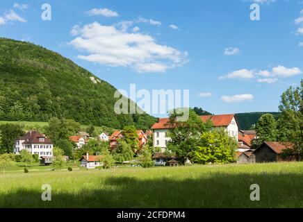 Deutschland, Baden-Württemberg, Bad Urach, Ermstal bei der Kunstmühle Künkele, Künkelesmühle, Georgiesiedlung Stockfoto