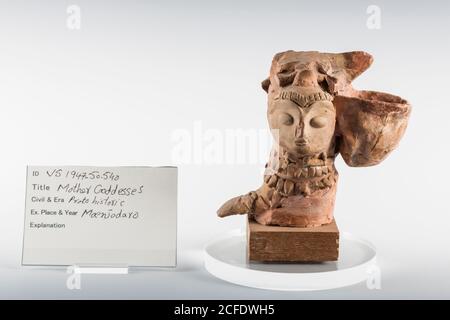 Muttergöttin Figur, aus Mohenjo daro, Indus Valley Civilization Gallery, National Museum of Pakistan, Karachi, Sindh, Pakistan, Südasien, Asien Stockfoto