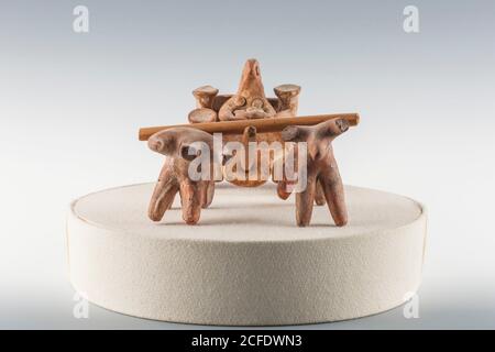 Bullock-Wagen mit Mann, von Mohenjo daro, Indus Valley Civilization Gallery, National Museum of Pakistan, Karachi, Sindh, Pakistan, Südasien, Asien Stockfoto