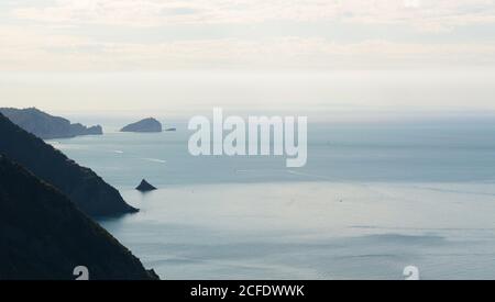 Die Küste von Porto Venere bis Riomaggiore. Nationalpark Cinque Terre. Provinz La Spezia. Ligurien. Italien Stockfoto