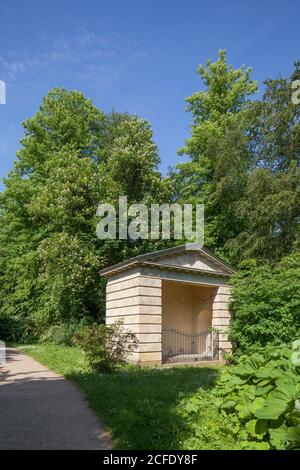 Carl-Maria von Weber Gedenkhalle ehemaliges Tuffsteinhaus im Schlossgarten, Eutin, Schleswig-Holstein, Deutschland, Europa Stockfoto