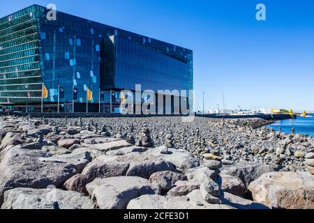 Harpa, die Nationale Konzerthalle in Reykjavik, Island. Stockfoto