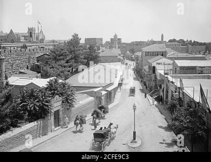 Bildunterschrift: Jerusalem (El-Kouds). Die Jaffa Road Hauptdurchgangsstraße der neuen Stadt - Lage: Jerusalem ca. 1898-1914 Stockfoto