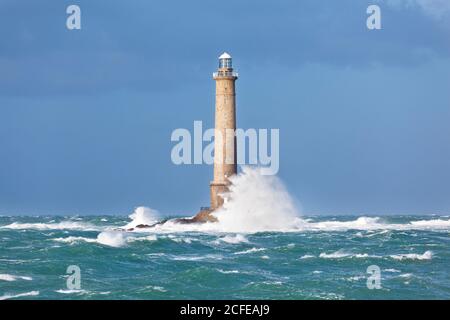 Goury Leuchtturm während Sturm, Normandie Stockfoto