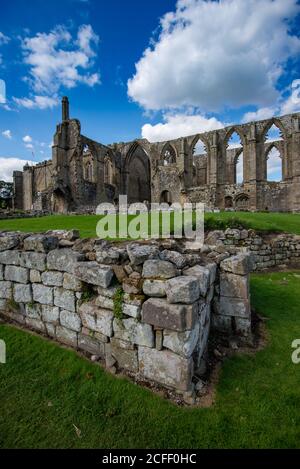 Bolton Abbbey in den Yorkshire Dales Stockfoto