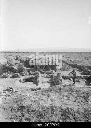 Geschichte des Nahen Ostens - im Jordantal vom Galiläischen Meer bis zum Toten Meer. Tell Ghassul. Ausgrabungsstätte in Transjordan von den Jesuitenvätern Stockfoto